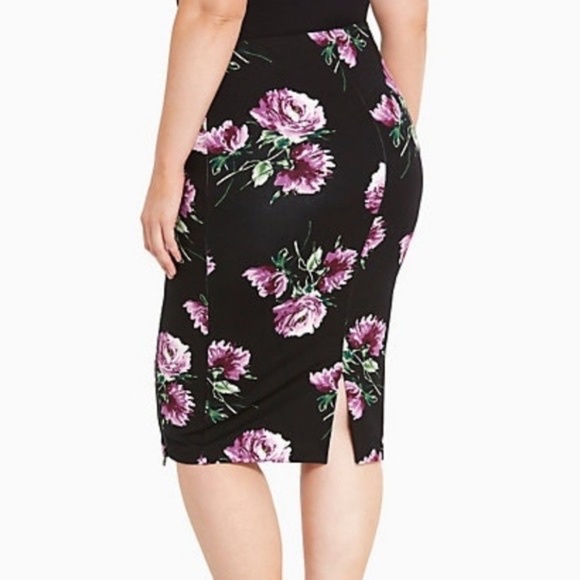 Torrid Floral Print Double Zip Stretch Pencil Skirt, Size 2X - Picture 3 of 12